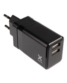 XA010: Cargador de corriente 2xUSB (1x2,4A + 1x1A). Incluye adaptadores EU y UK.